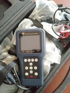 Tham khảo ý kiến của những người xung quanh