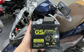 Sử dụng ắc quy có điện áp cao trên 12,4v làm nguồn